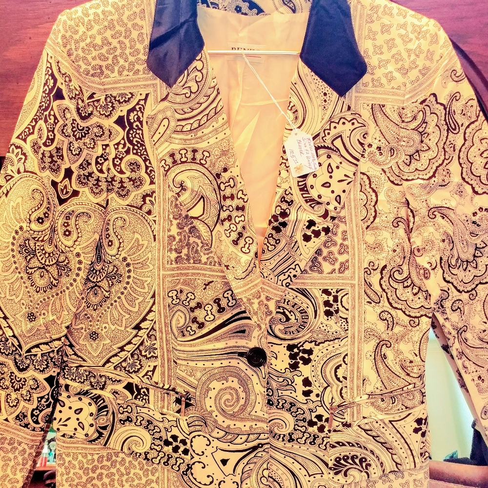 Renzo Unisex Blazer. 100% fine silk